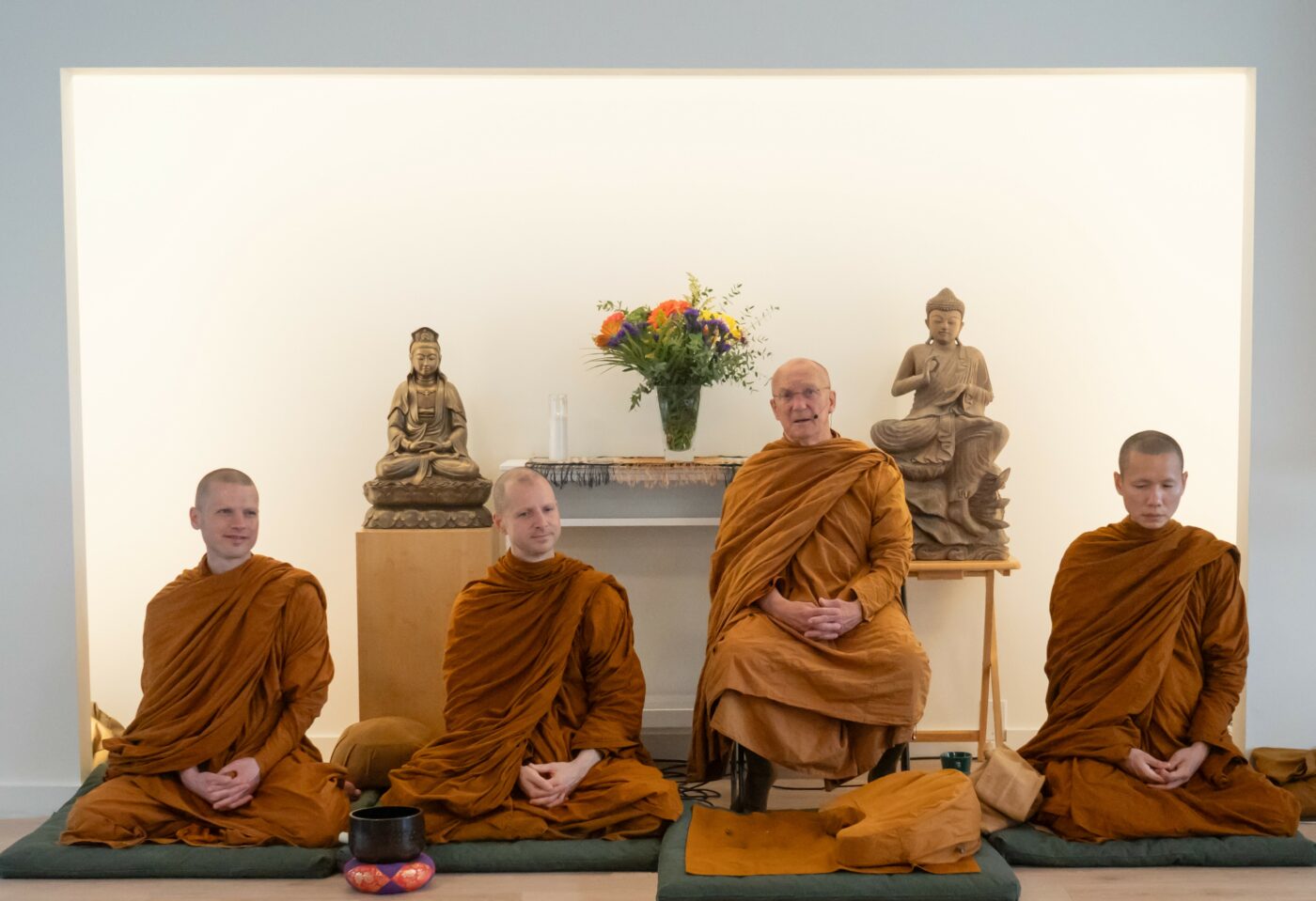 Luang Por Pasanno gives a Friday night Dhamma talk with Seattle Insight Meditation Society and Clear Mountain Monastery