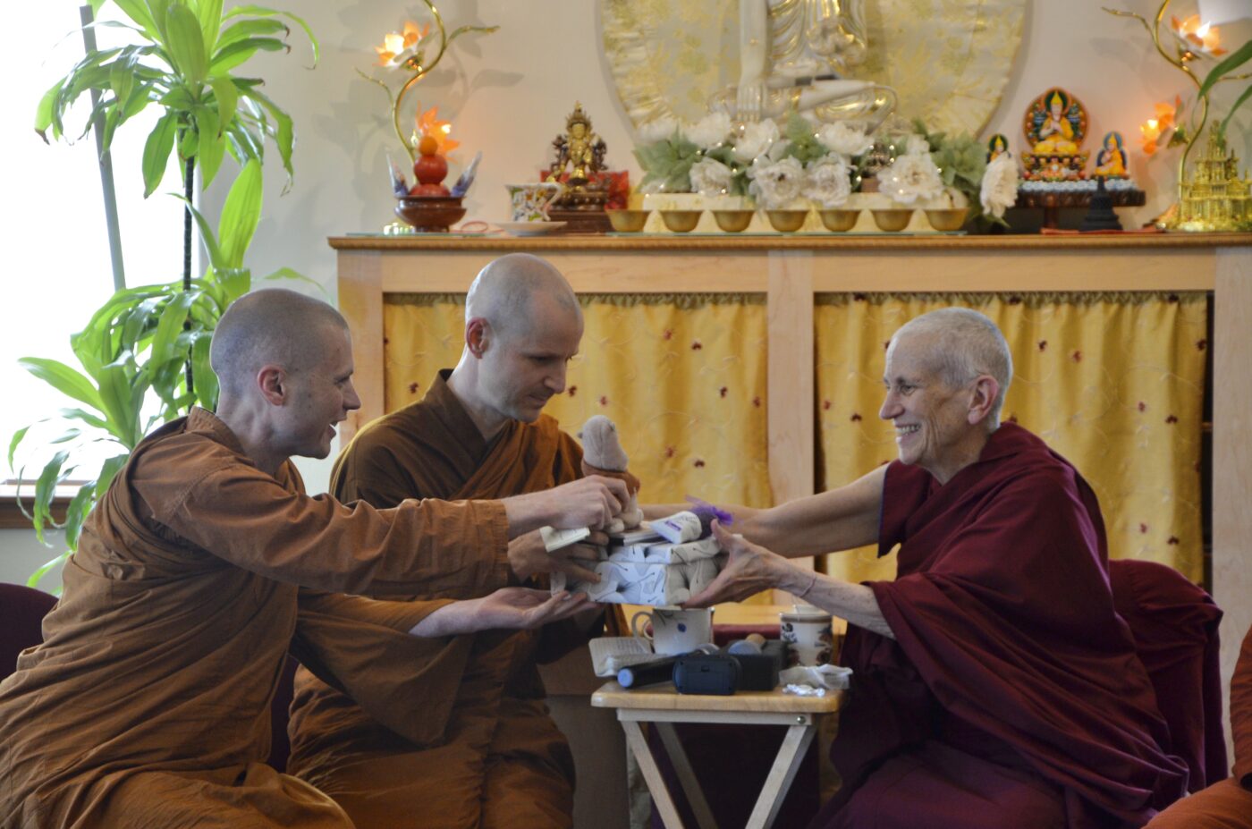 The Clear Mountain monastics visit Sravasti Abbey and receive a gift from Venerable Thubten Chodron