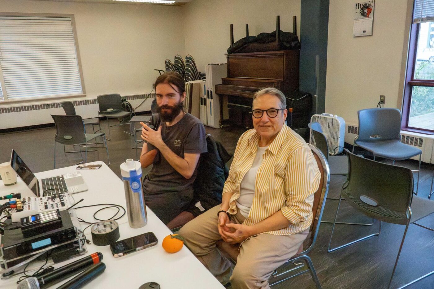 Trenton & Cheryl running AV at the Parayana Vihara almsgiving